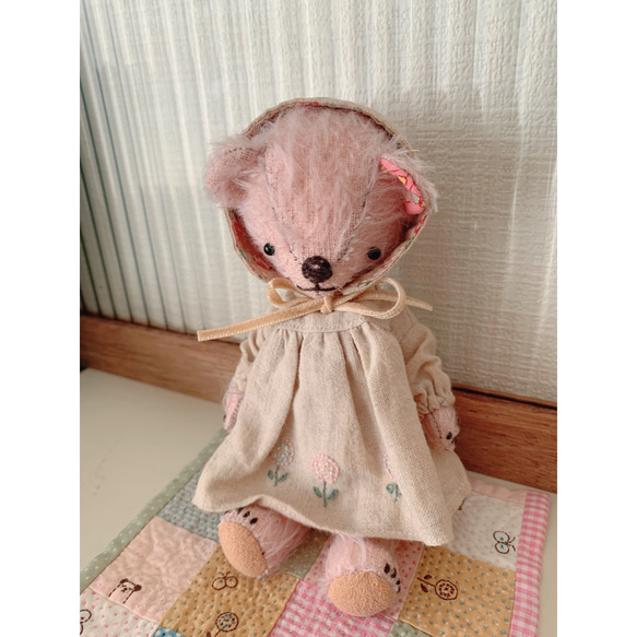 yofugetuさん小さなテディベア