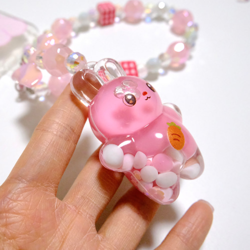 a093】❤︎新作❤︎ 液体入り兎×シクラメンピンク色【☆スマホ