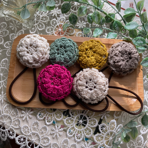 くるみボタンのヘアゴム2個セット＊レース編み＊手編み＊ハンドメイド