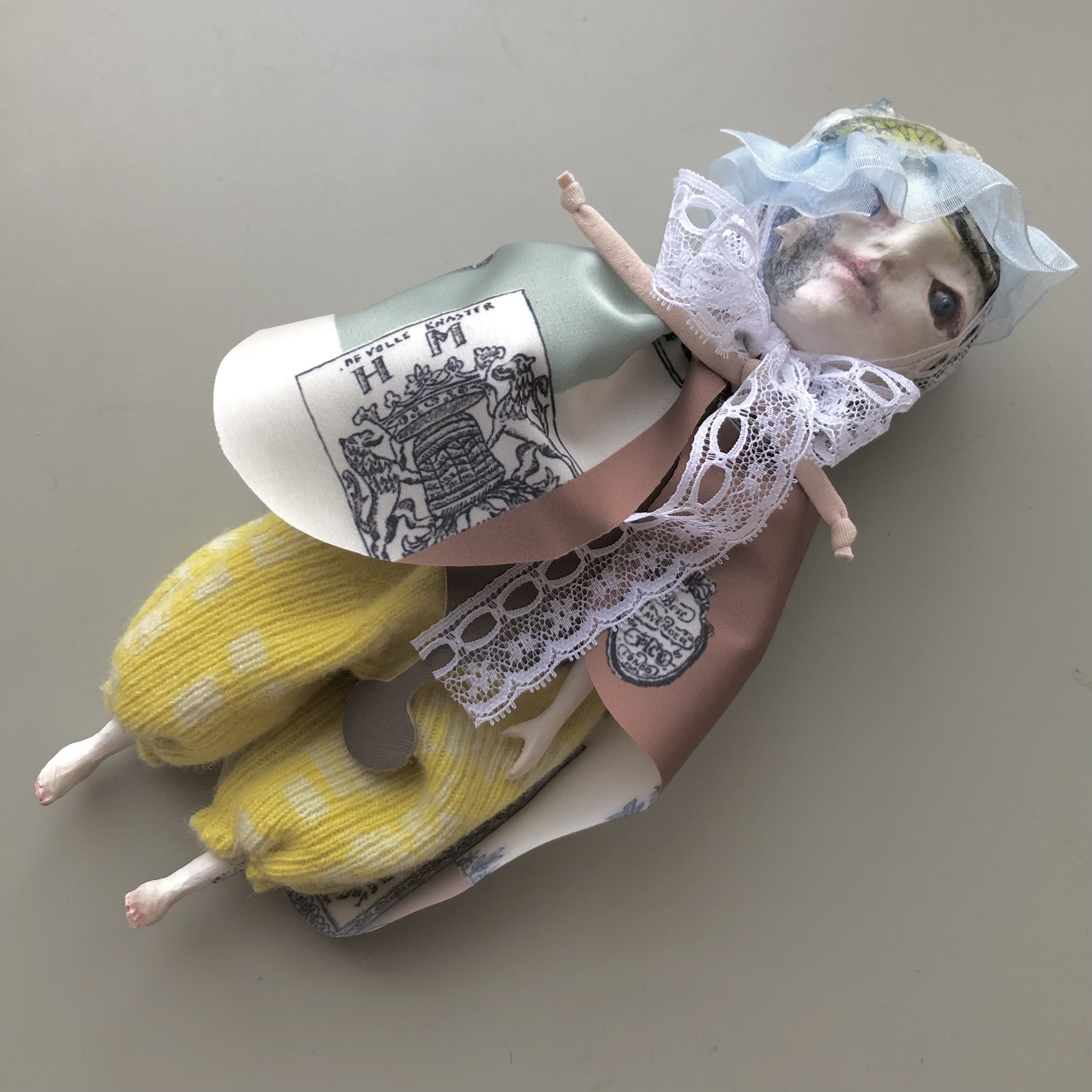 薔薇の棘を持つ女の子