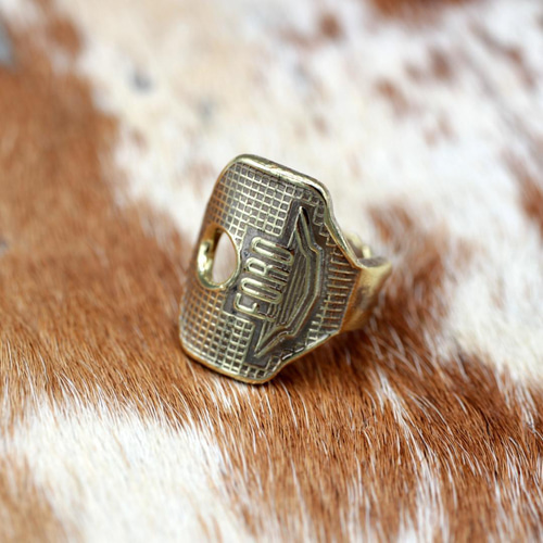 ヴィンテージの鍵をリメイクした指輪@いろいろあります｜北米