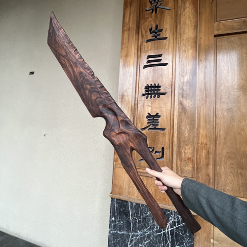刀剣、巨大魔剣、タンピングアート木刀、手作り木刀、武術練習刀