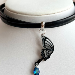 黒革チョーカー／黒蝶／クリスタル／シルバー 3枚目の画像