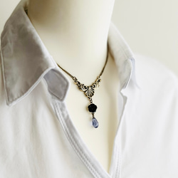 金古美チェーンチョーカーネックレス／黒薔薇／クリスタル 3枚目の画像