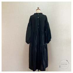 【送料無料】フリル襟のティアードワンピース（ブラック） 7枚目の画像