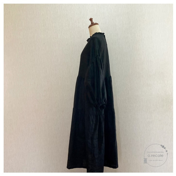 【送料無料】フリル襟のティアードワンピース（ブラック） 6枚目の画像