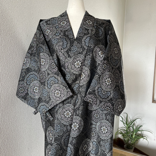 ＊着物リメイク＊ハンドメイド＊半袖ワンピース　正絹　村山大島紬赤亀#241129 着物リメイク＊ハンドメイド＊半袖ワンピース 正絹 村山大島紬赤
