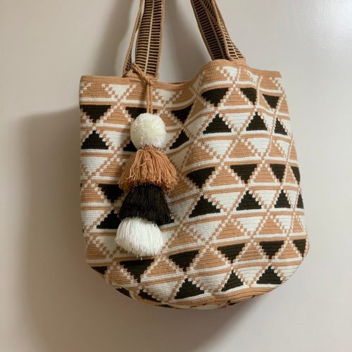 GUANABANA　トートバッグ　大きめ　大容量　夏　ベージュ　ブラック　バッグ GUANABANAトートバッグ大きめ大容量夏ベージュブラックバッグ