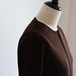 【現貨僅剩少量！ ] 米蘭羅紋拉鍊針織外套[深棕色] 第15張的照片