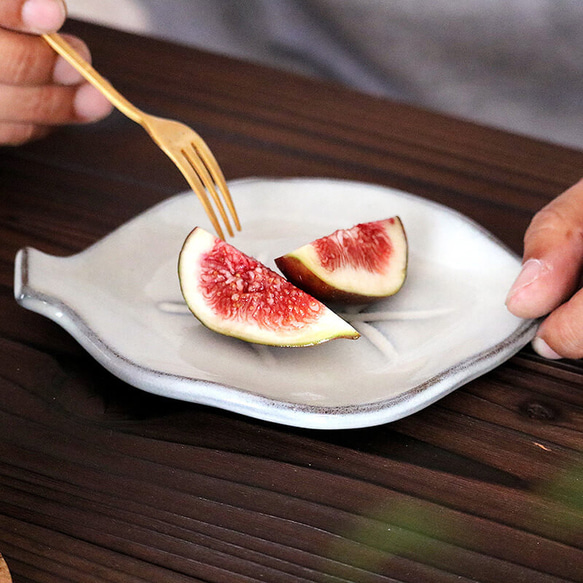 小石原焼 小石原焼き 木の葉皿 小皿 白 16.5cm マルダイ窯 陶器 皿 リーフ皿 marudai-010 3枚目の画像