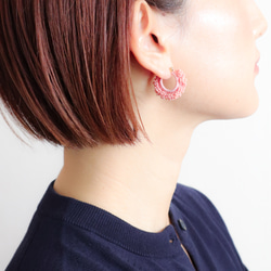 梭織花邊串珠耳環 Hoop Sakura *可換成耳環 第2張的照片
