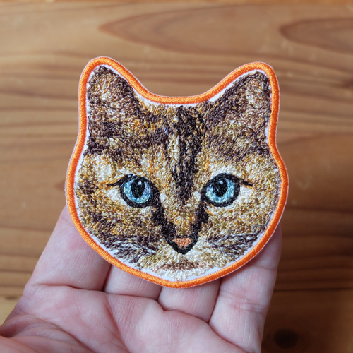 オーダーメイド】 写真から作るうちの子ワッペン リアル刺繍 ワッペン