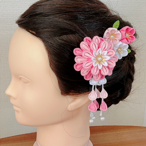 つまみ細工髪飾り 専用 つまみ細工 88made (@kazari83) • Instagram photos and videos