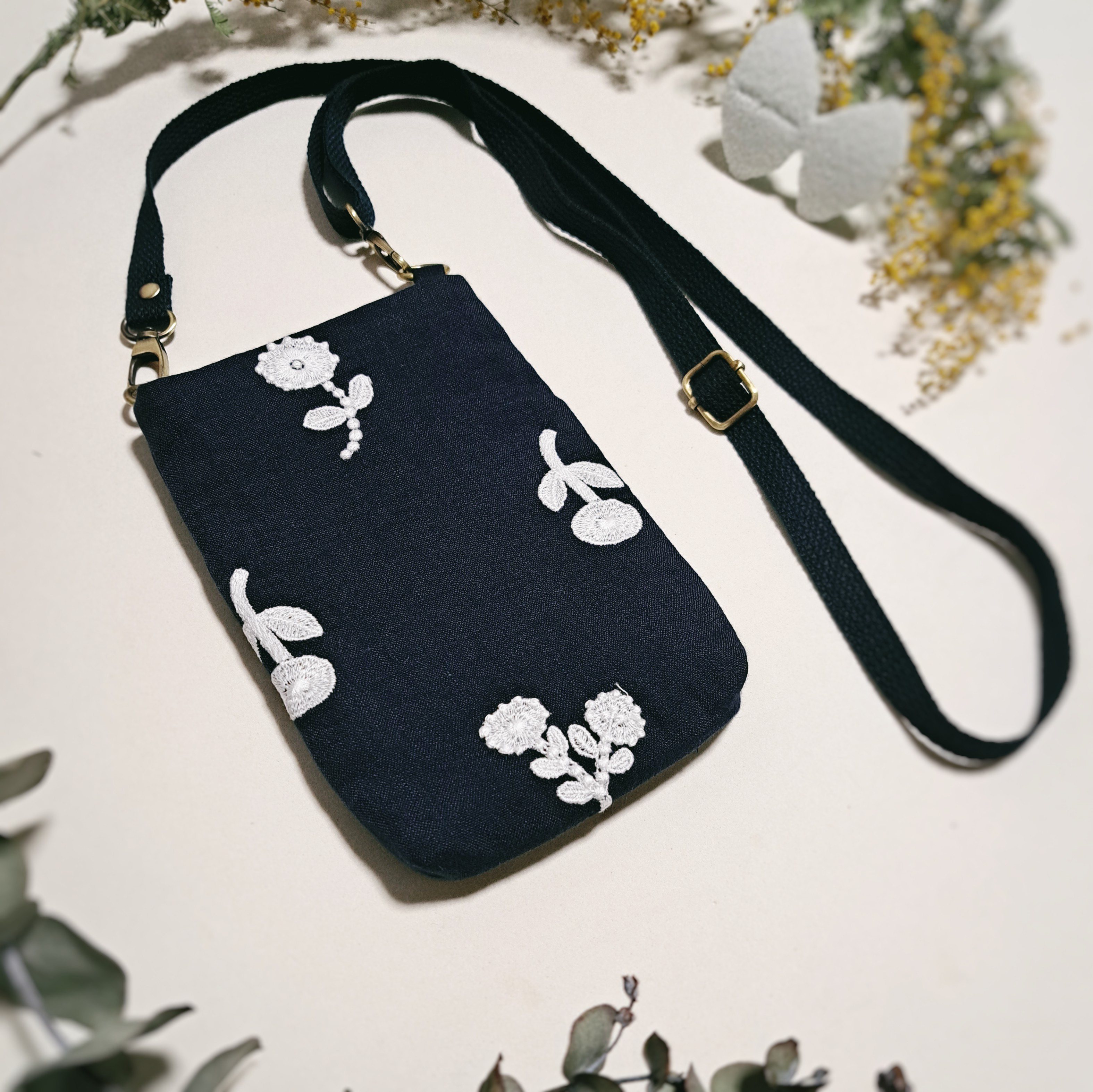 ミナペルホネンネイビーボヌールショルダーバック ゆらめく 