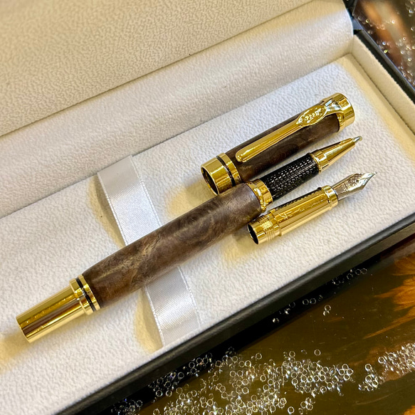 【2,500年前の太古の木】神代杉の万年筆・ボールペン　2WAY式3504 【2,500年前の太古の木】神代杉の万年筆・ボールペン　2WAY式3504 【2,500年前の太古の木】神代杉の万年筆・ボールペン　2WAY式3504 H1259852883(9750円)