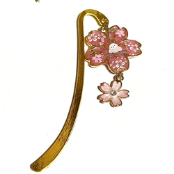 シマエナガと桜のブックマーク 1枚目の画像