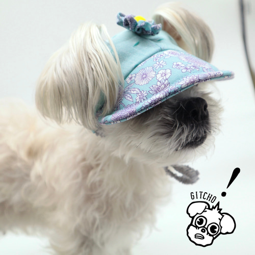 ドッグキャップ-フラワーグリーンドット刺繍x花柄（耳出し）犬用