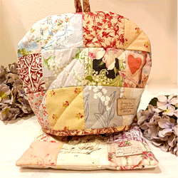 【micknnieさま】パッチワーク　ポットカバー micknnieさま】パッチワーク ポットカバー