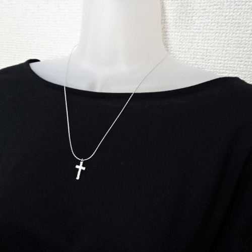 アンティーク風 シンプル クロス ペンダント ロング ネックレス