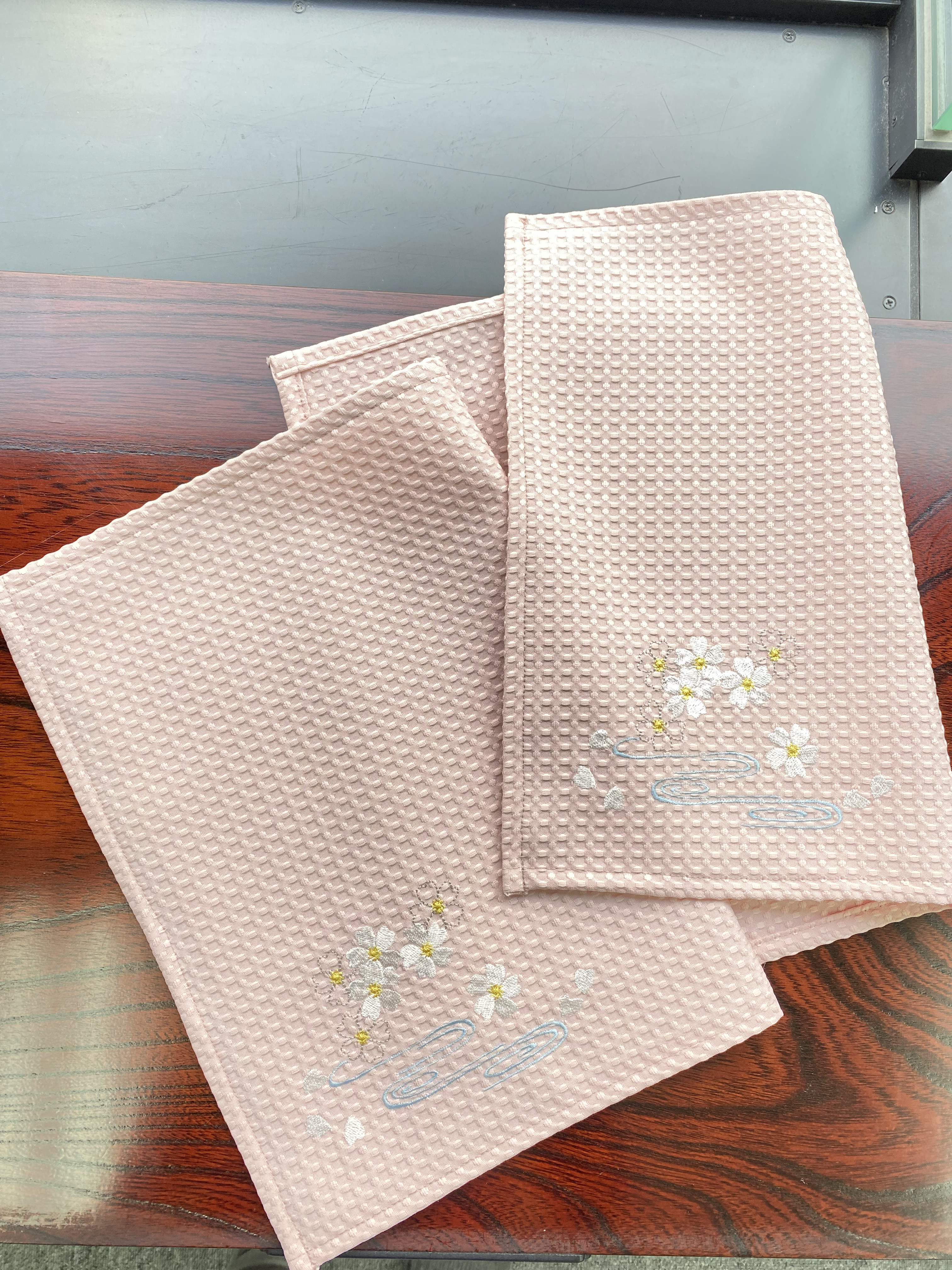 桜と観世水 刺繍ランチョンマット 2枚セット その他インテリア