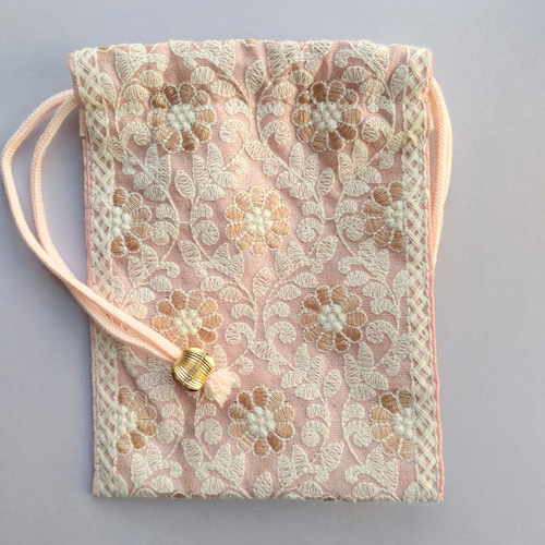 値下！インド刺繍リボンの巾着　calmroom インド刺繍リボンの巾着 calmroom