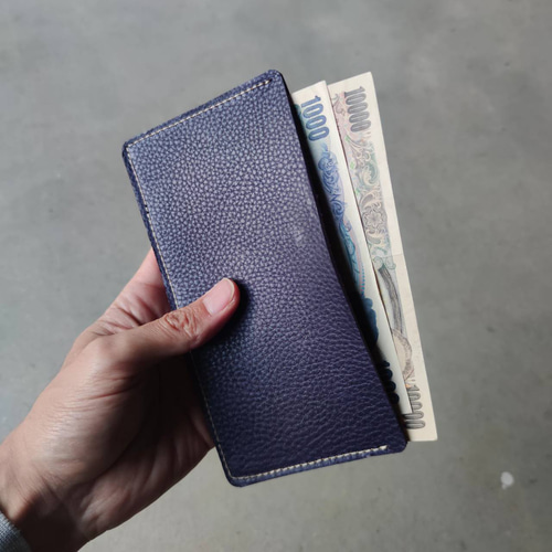 紫のシンプルな本革財布本革 イタリアンレザー 植物タンニンなめしヌメ  