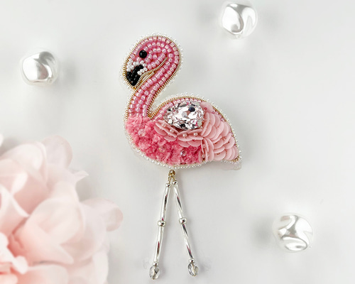 さっちゃん様、オーダー品です　ビーズ刺繍ブローチ9点　ハンドメイド さっちゃん様、オーダー品です ビーズ刺繍ブローチ9点 ハンドメイド