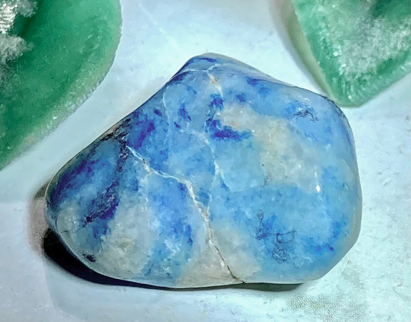 予知・予言の石✨　アズライト　藍銅鉱　タンブル　アジュライト　原石 1枚目の画像