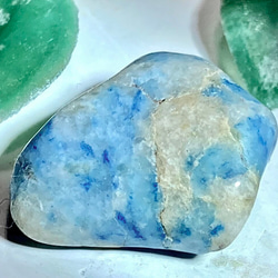 予知・予言の石✨　アズライト　藍銅鉱　タンブル　アジュライト　原石 2枚目の画像