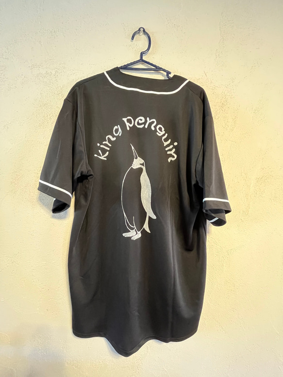 ペンギン柄　アスレチック　メンズ　ベースボールシャツ 4枚目の画像