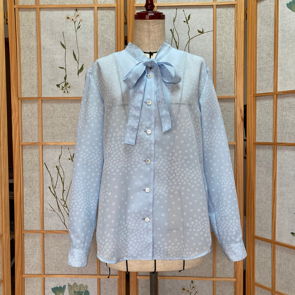 ☆長襦袢リメイク☆ボウタイのシャツブラウス (ペイルブルー／ドングリ
