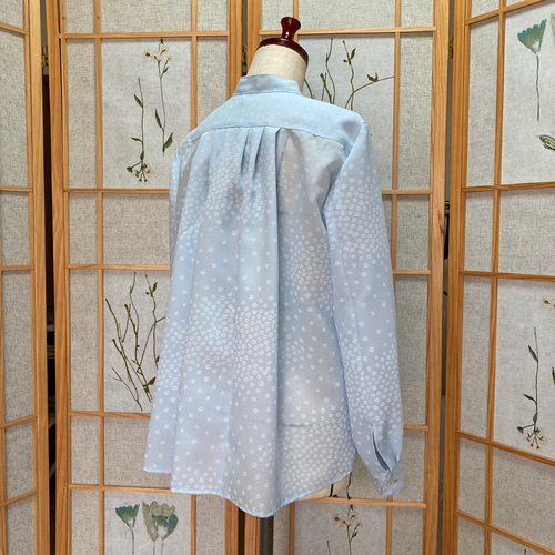 ☆長襦袢リメイク☆ボウタイのシャツブラウス (ペイルブルー／ドングリ
