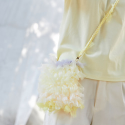 咲き編みフリルポシェット｜ひよこ 2枚目の画像