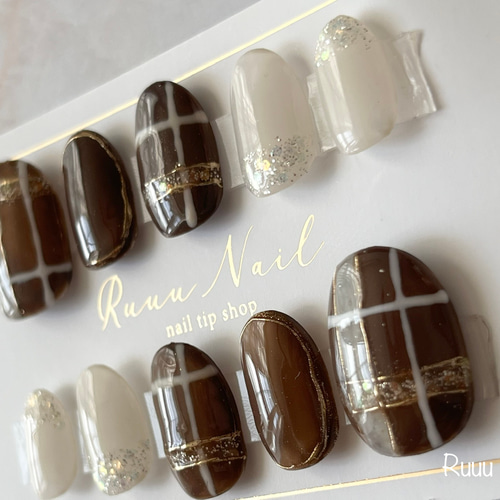 ブラウン&ホワイト チェック柄ネイルチップ ネイルチップ（つけ爪