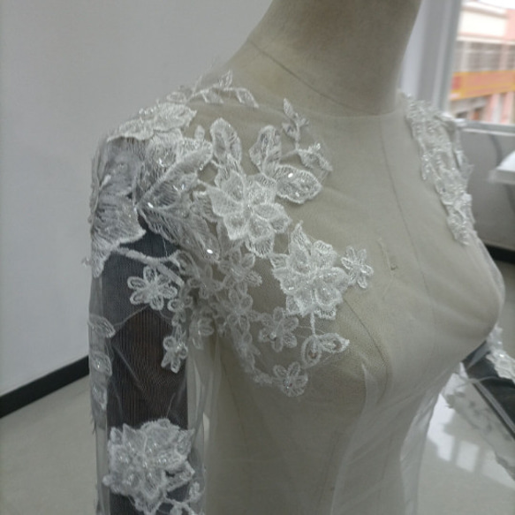 免運費！ Sparkly Tulle Bolero High Neck Enchanted Flower Lace 新娘/婚紗/ 第3張的照片