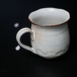 京焼・清水焼  マグカップ　（イッチン装飾　桜・ピンク） 4枚目の画像