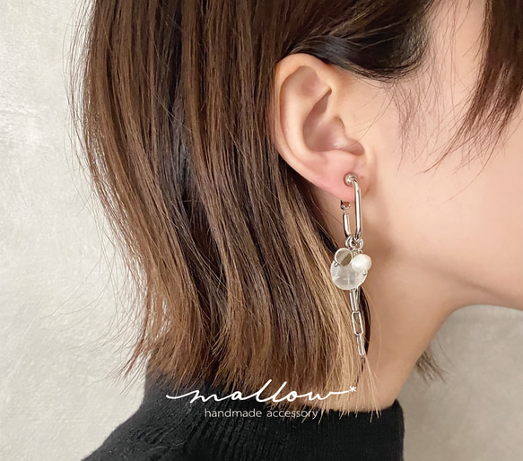 オーバルチャンキーフープ〈silver〉-Pearl＆shell- ピアス/イヤリング 2枚目の画像