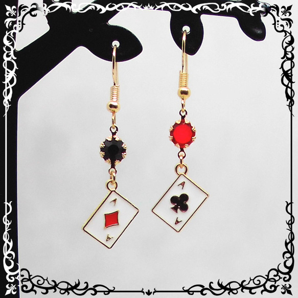 トランプピアス（ダイヤ＆クラブ） ピアス（フック・チェーン） Rose