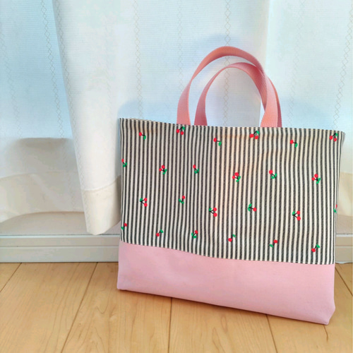 送料無料】レッスンバッグ 裏地 マチあり ストライプ さくらんぼ柄