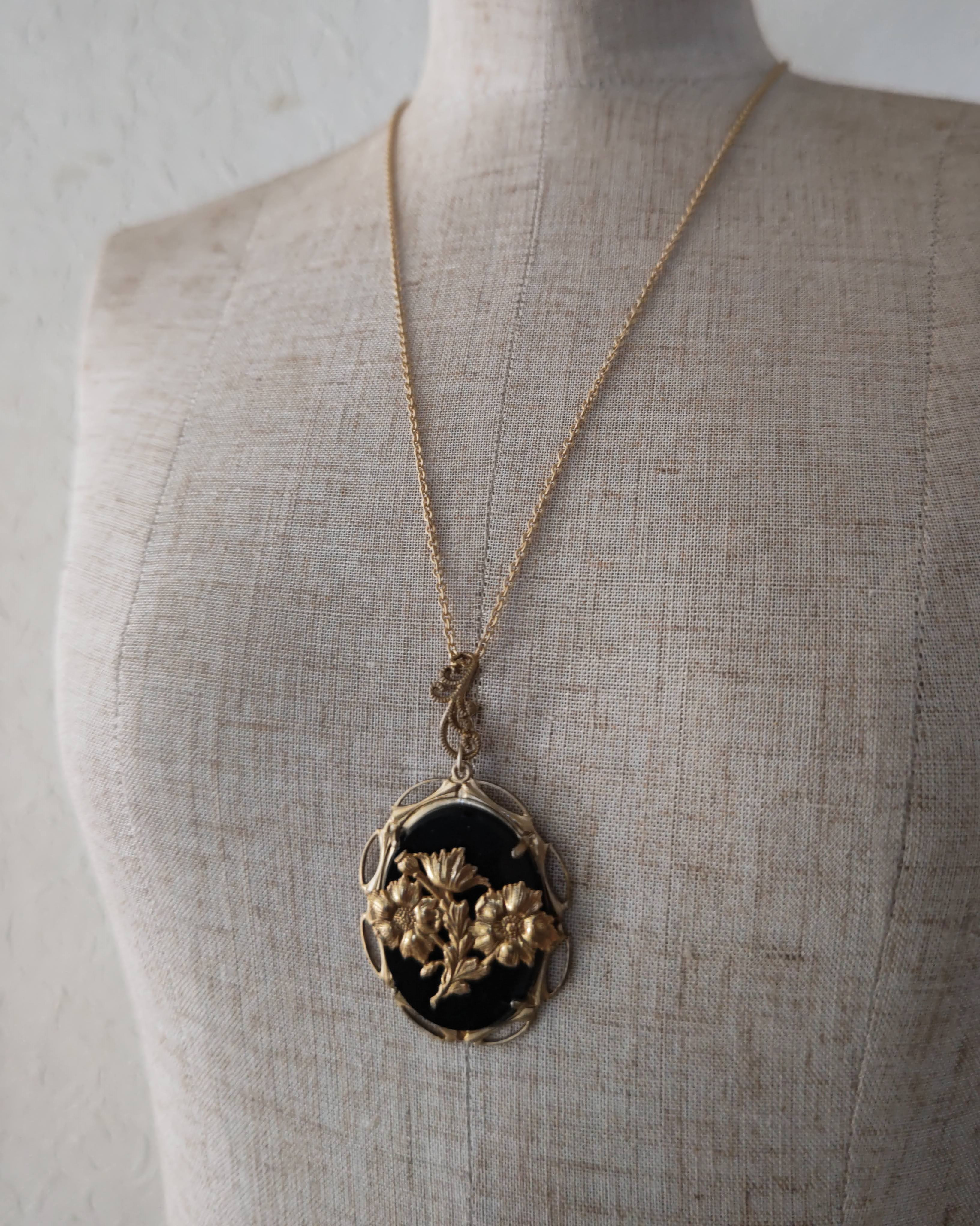 ミリアムハスケル　Brass  フラワーデコラティブペンダントB