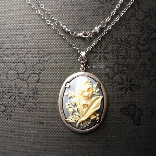 @アッコ-san Cameo Style カメオ風ネックレス&イヤリング セット 幸せの花 すずらんカメオ 40×30mm Lily of the Valley Cameo