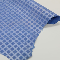 【 Creema限定sale！！ 】イタリアン産キッドスエード ：パール系 フィルム＆型押し加工（水色）：28DS 2枚目の画像