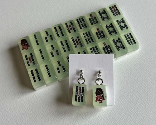 ★希少カラー★美品★ 麻王印 麻雀牌（スリートン緑） ☆希少カラー☆美品☆ 麻王印 麻雀牌（スリートン緑） - メルカリ
