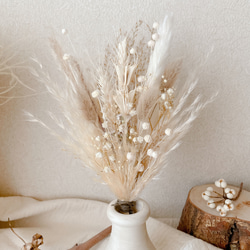 パンパスグラスと小花のミニブーケ　ホワイト　ベージュスワッグ　ドライフラワー 3枚目の画像