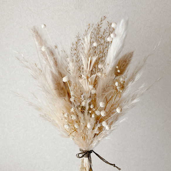 パンパスグラスと小花のミニブーケ　ホワイト　ベージュスワッグ　ドライフラワー 6枚目の画像