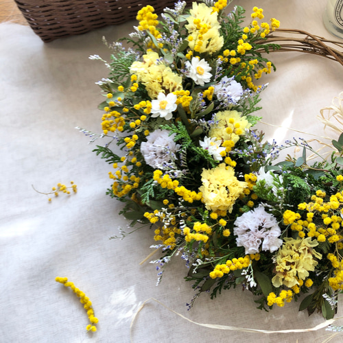 Natural＊ころころミモザとホワイトリース＊ドライフラワーリース