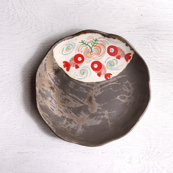 紅金魚菊花盤（古銅釉） 第1張的照片