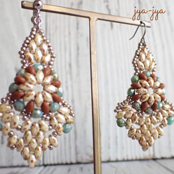 【新色】twin beads earrings - ivory  brown 2枚目の画像