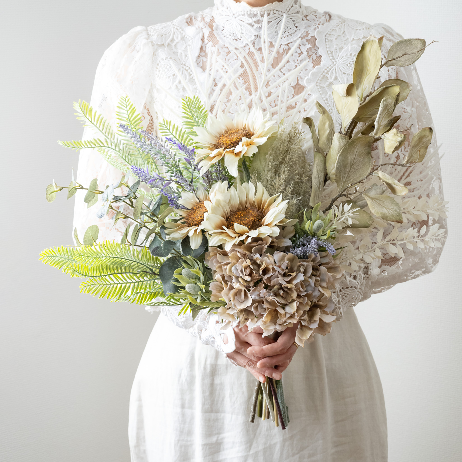 【送料無料・ヒマワリ（向日葵）ユーカリのウェディングブーケH】夏の結婚式や前撮り・フォトウェディングの花嫁様に＊