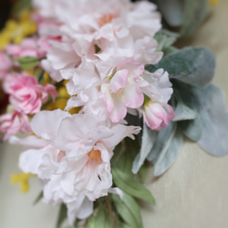 八重桜 桃花 ミモザのスワッグ ❁ お花見 誕生日 母の日 アートフラワー Creema限定 4枚目の画像